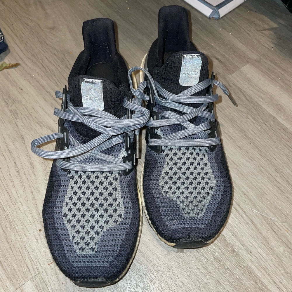 ‼️SOLD ‼️Unisex Adidas Ultraboost 4.0